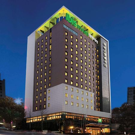 Отель Ibis Styles Ambassador Seoul Gangnam Экстерьер фото