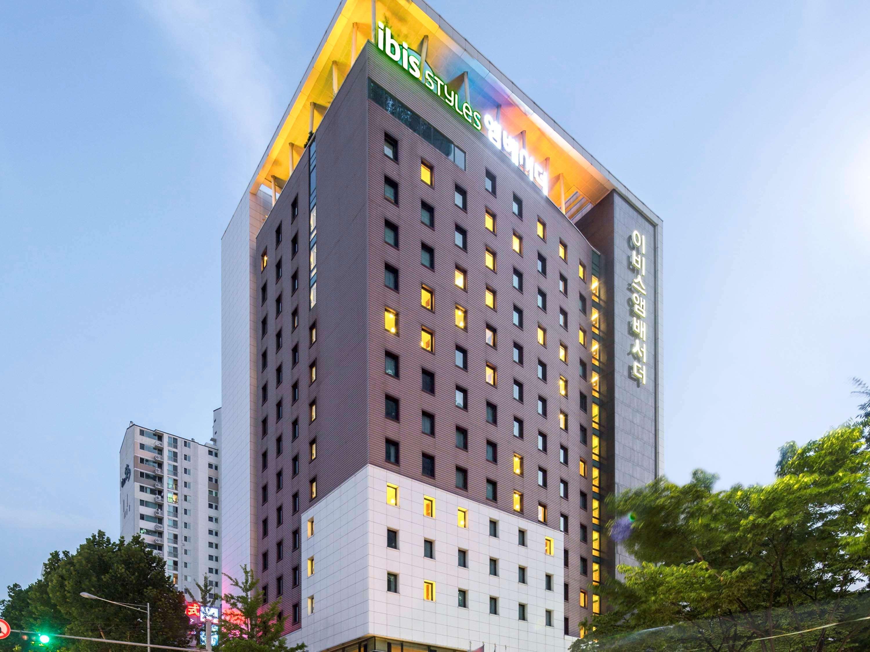 Отель Ibis Styles Ambassador Seoul Gangnam Экстерьер фото